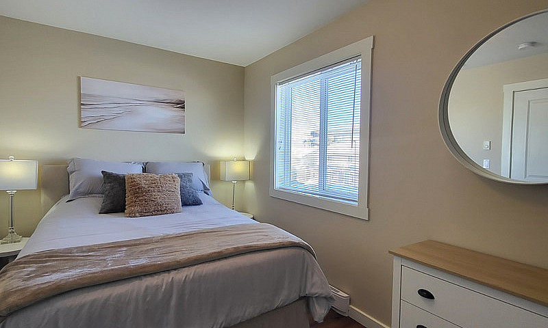 Fully Furnished 2 Be...