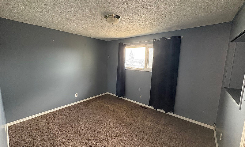 4 Bedroom Home - Pri...