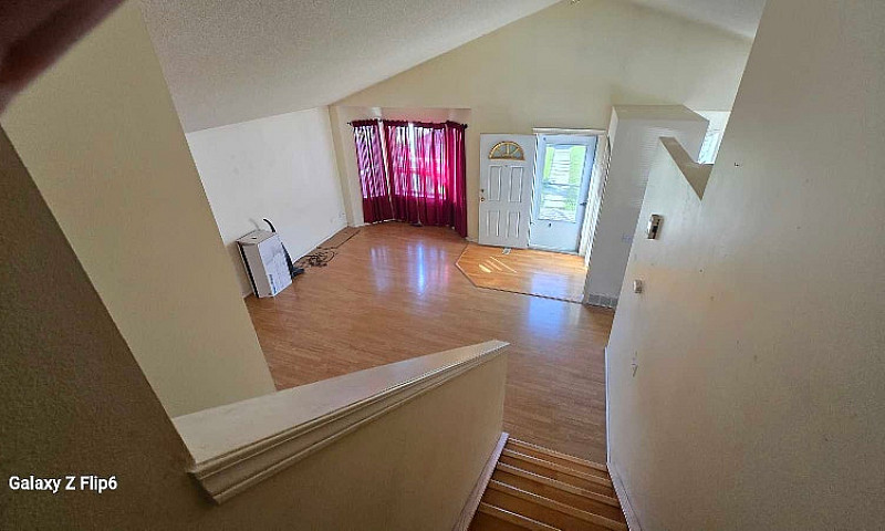 Applewood  4Level Sl...