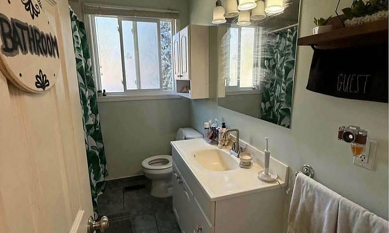 5-Bedroom House In M...