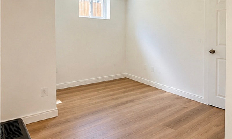Legal 2Br Basement |...