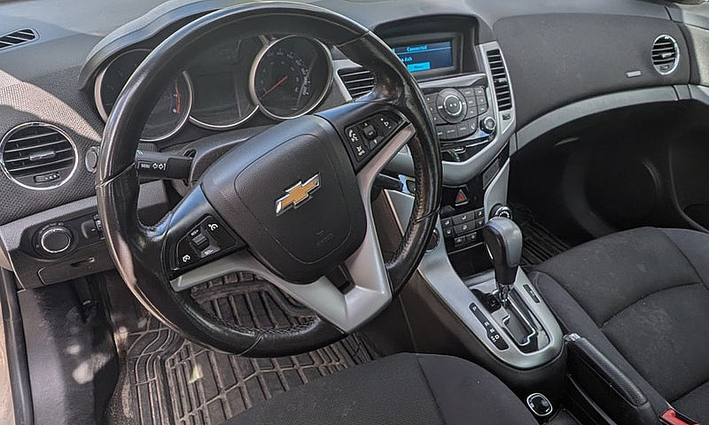 2014 Chevrolet Cruze...