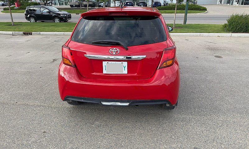 Toyota Yaris 2016 Le...