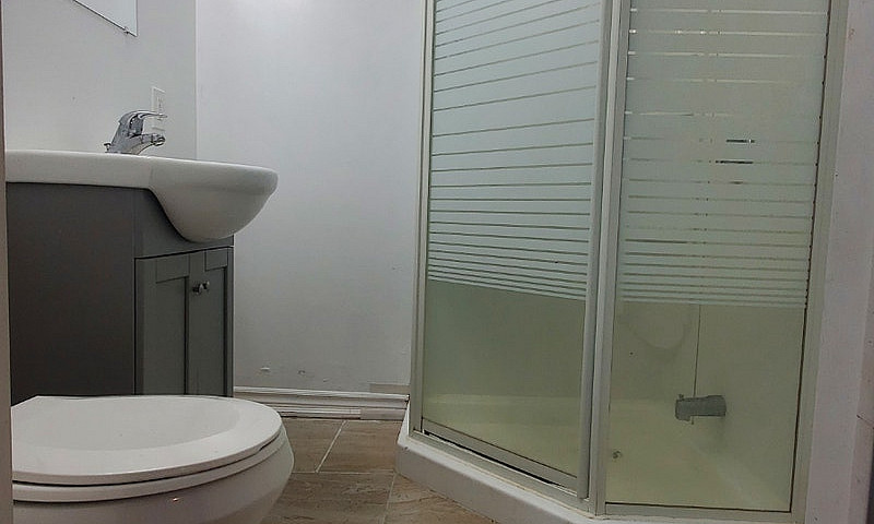 Newmarket 2 Bed +1 B...