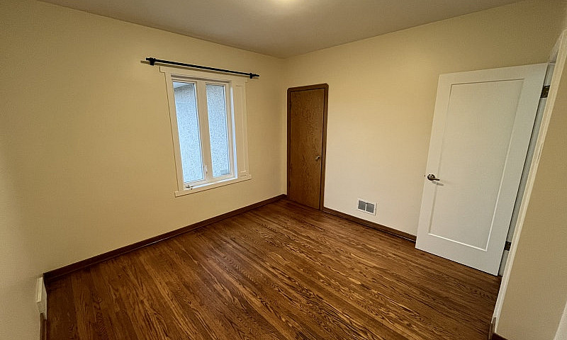 Live Here! Spacious,...