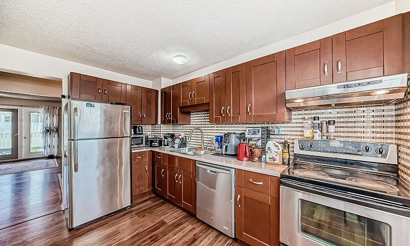 Excellent 3Bedroom 2...