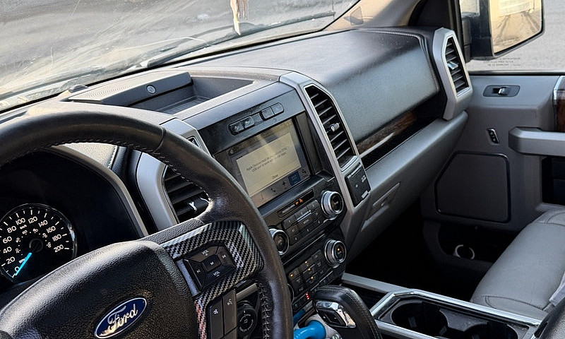 2018 Ford F150 Laria...
