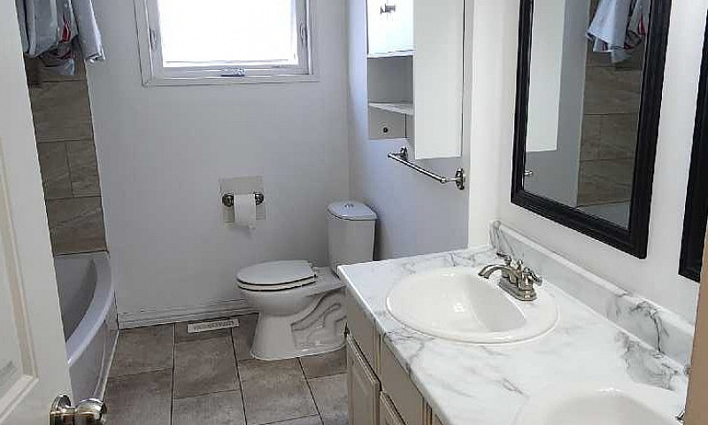 For Rent - 3 Bed 1 B...