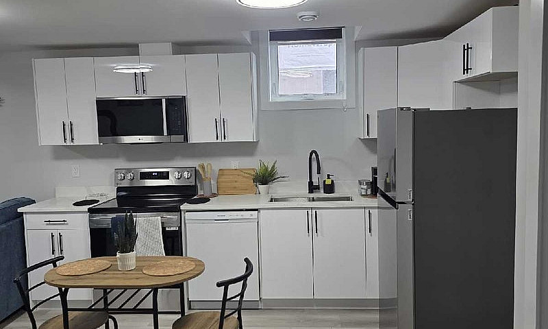 New 2 Bedroom Furnis...