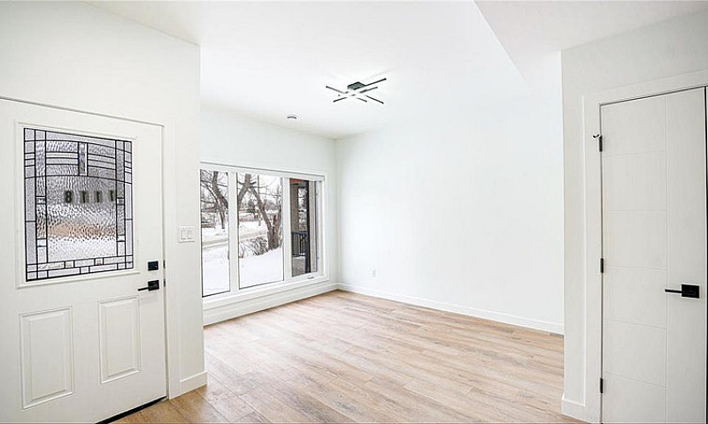 3 Bedroom, 2.5 Baths...