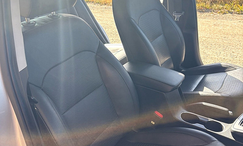2017 Hyundai Elantra...