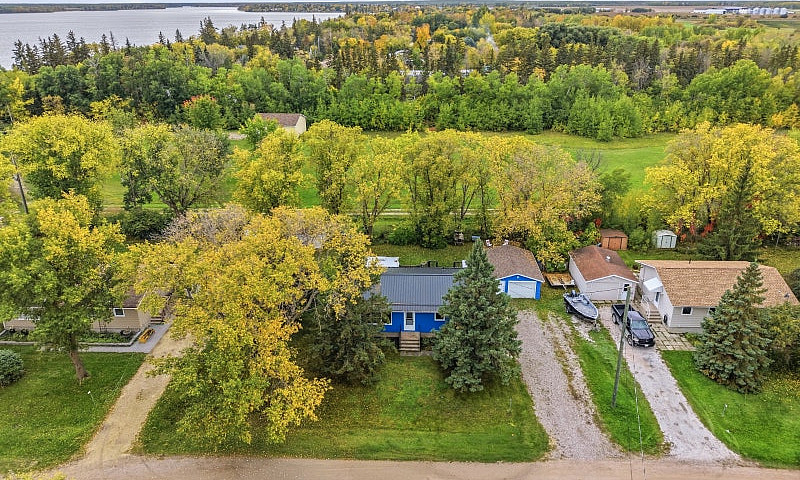 Cute Bungalow In Lac...