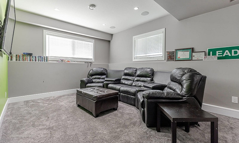 *Price Reduced* 211 ...