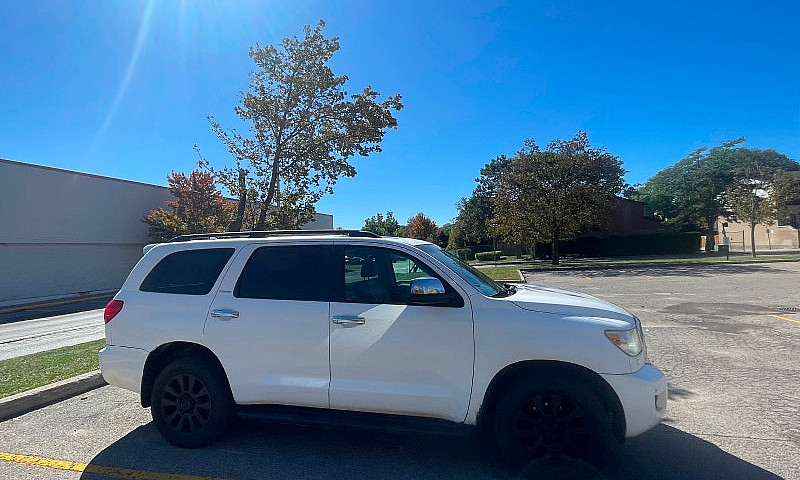 2012 Toyota Sequoia ...