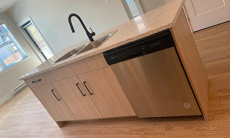 1 And 2 Bedroom Apar...