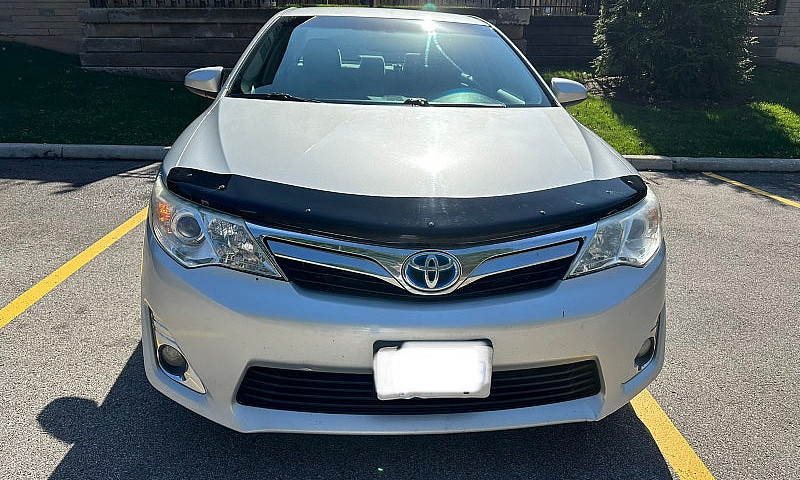 2014 Toyota Camry Hy...