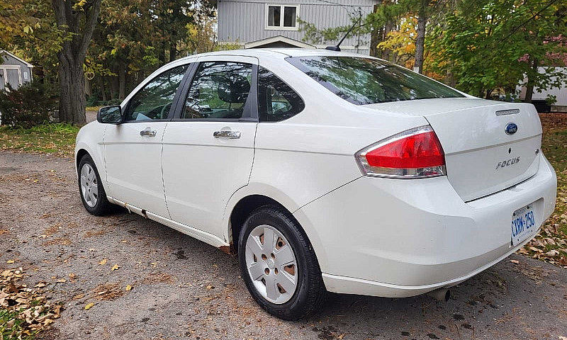 2009 Ford Focus Se –...