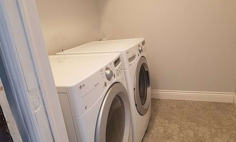 Beautiful 2 Bedroom ...