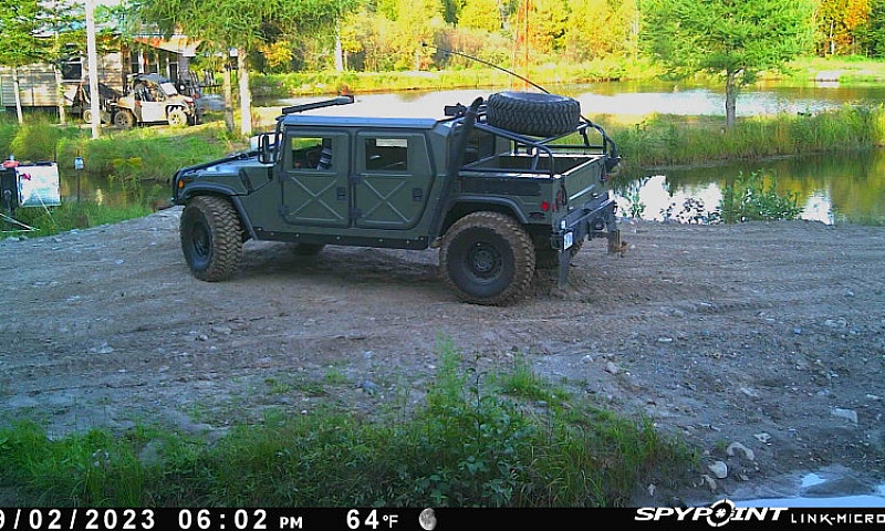 Am General Humvee M1...