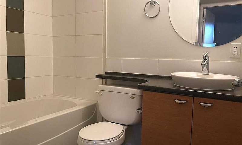 2Beds/2Baths Spaciou...