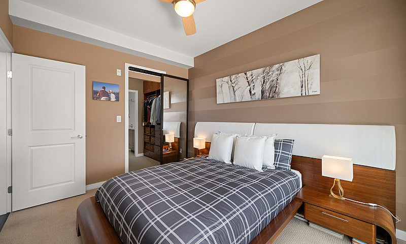 Open-Concept  Top-Fl...