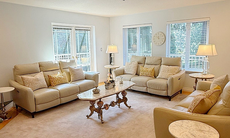 Luxury 5 Bed. 4 Bath...