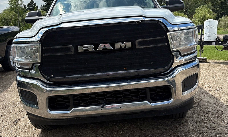 Dodge Ram 2500...