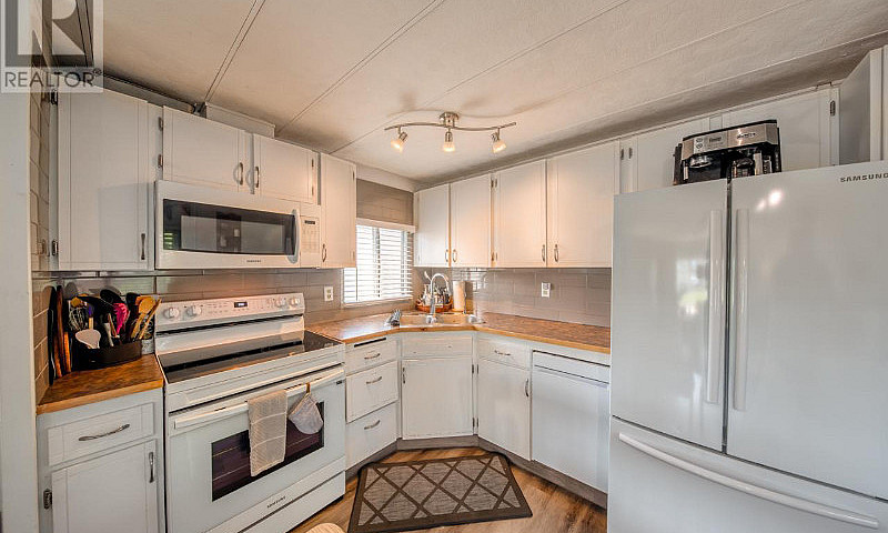 3 Bed 2 Bath Home Fo...