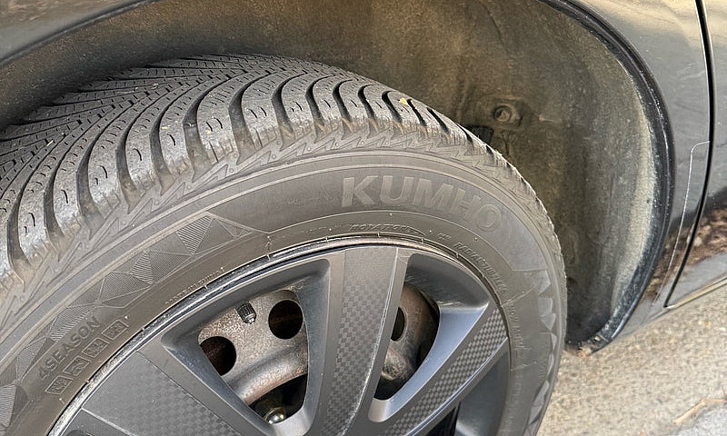 2005 Toyota Matrix...
