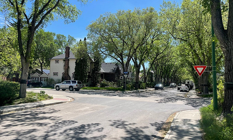 Double Corner Lot In...