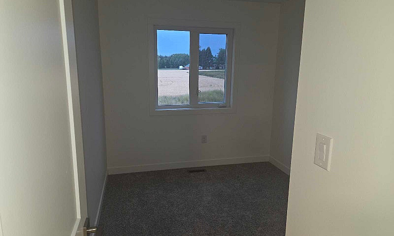2817 17 Ave Coaldale...