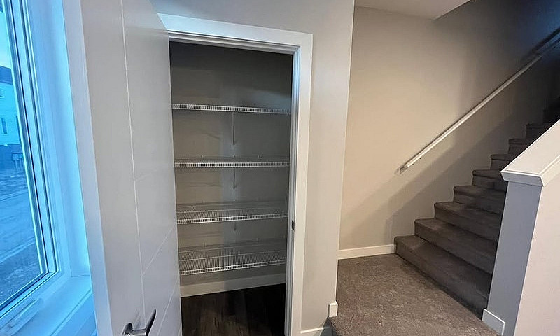 Townhouse 2Br 2.5 Ba...