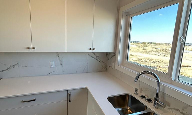 Pet Friendly 3.5 Bed...