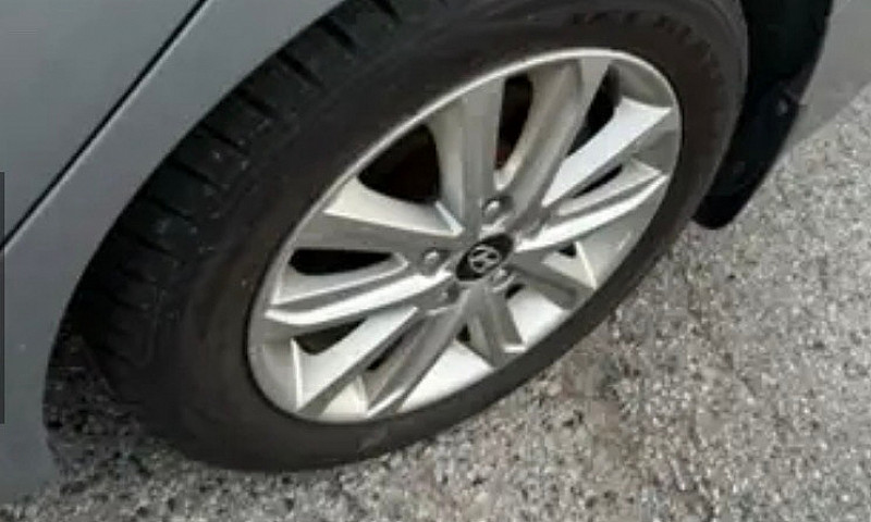 2016 Hyundai Elantra...