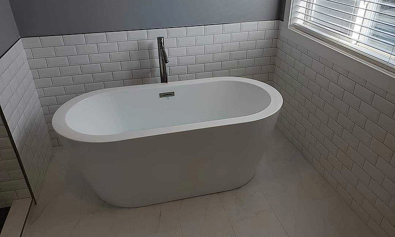 ✨ Local Custom Bathr...
