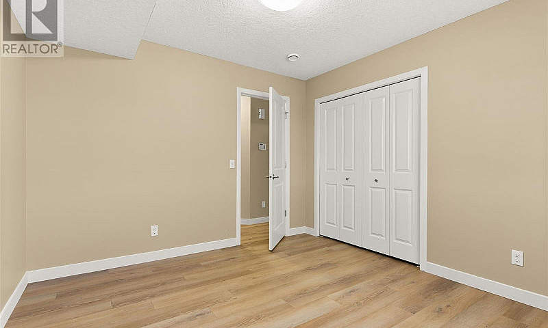 2 Beds 1 Bath - Town...