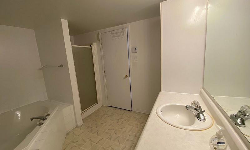 Two Bedroom Apartme...