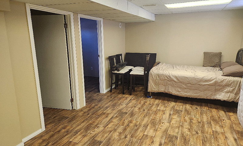 2 Bedroom + Den / 2 ...
