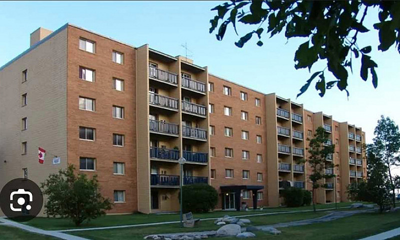 1154 Munroe Sublet...