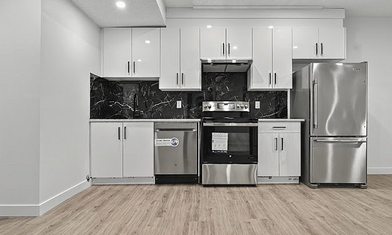 Gorgeous 2 Bed 1 Bat...