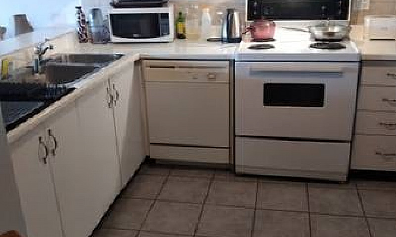 3 Bedroom Condo For ...