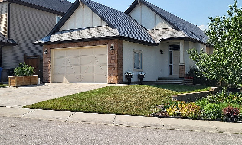| Walkout Bungalow I...