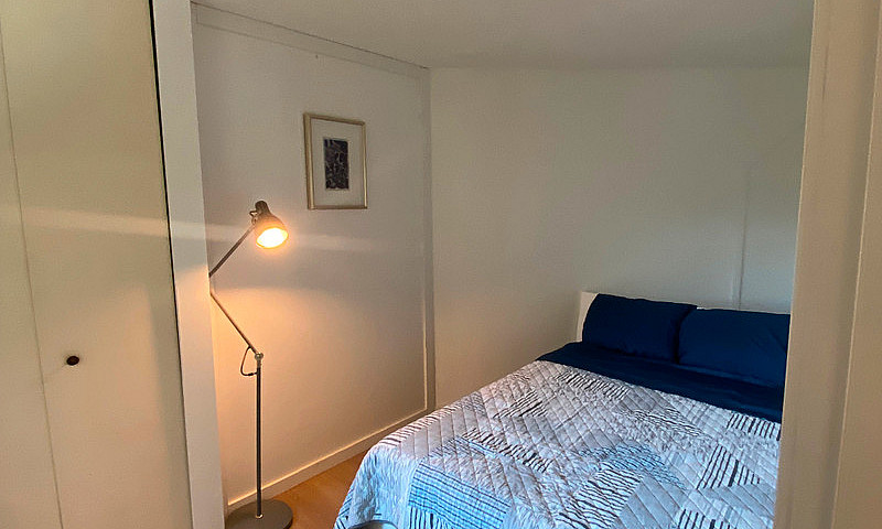  Fully Furnished 2-B...