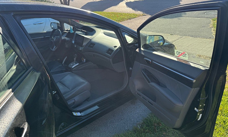  2011 Honda Civic Ex...