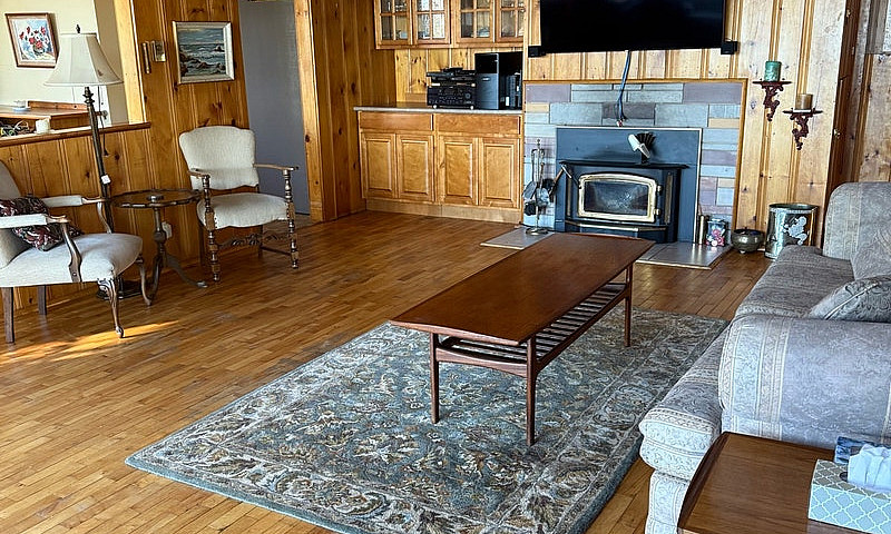 Lake Superior Home F...