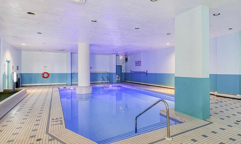 1 Bedroom Condo In G...