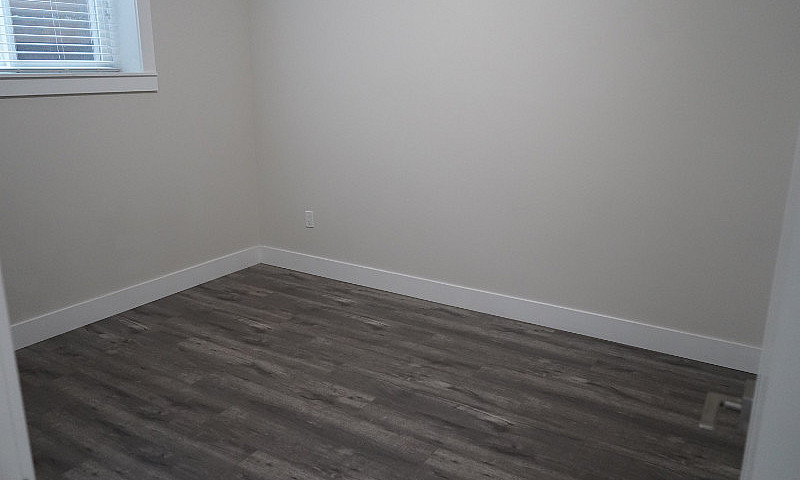 2 Bedroom Basement F...