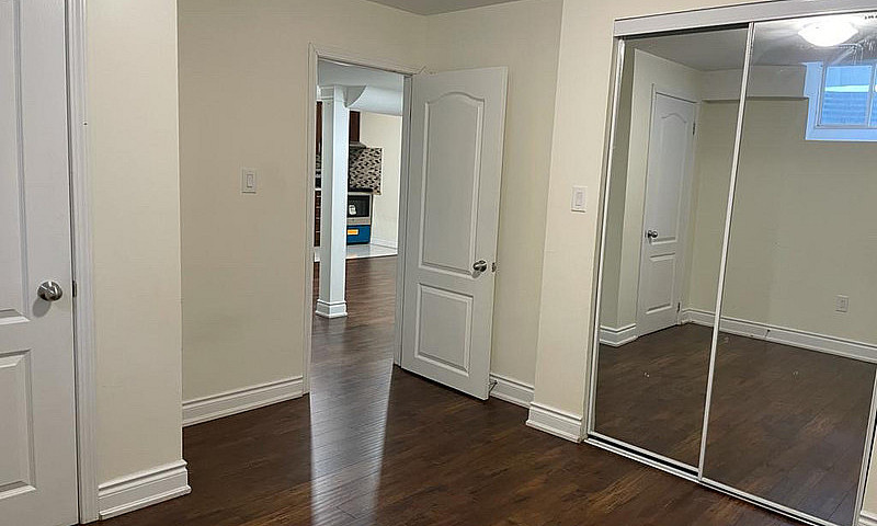 2 Bedroom Basement N...