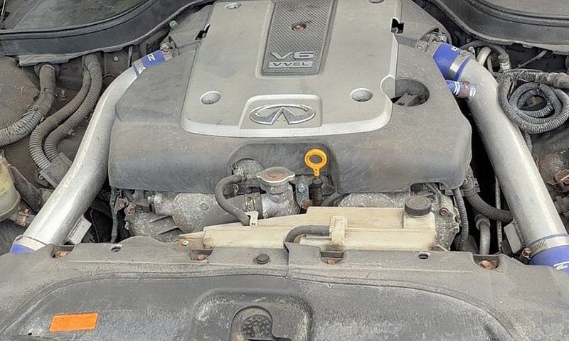 Infiniti G37X...