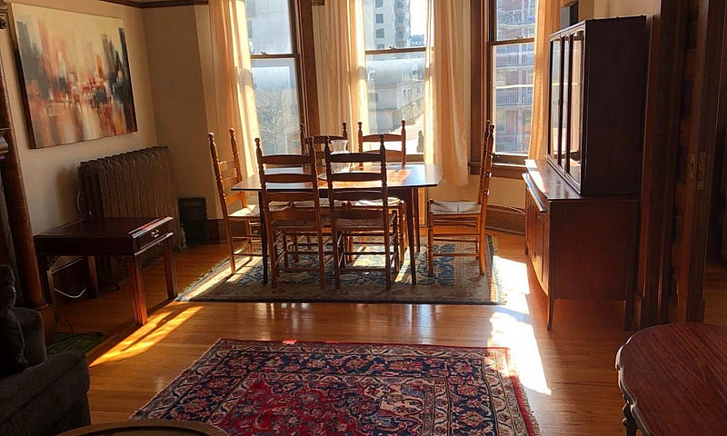 Spacious 2-Bedroom +...